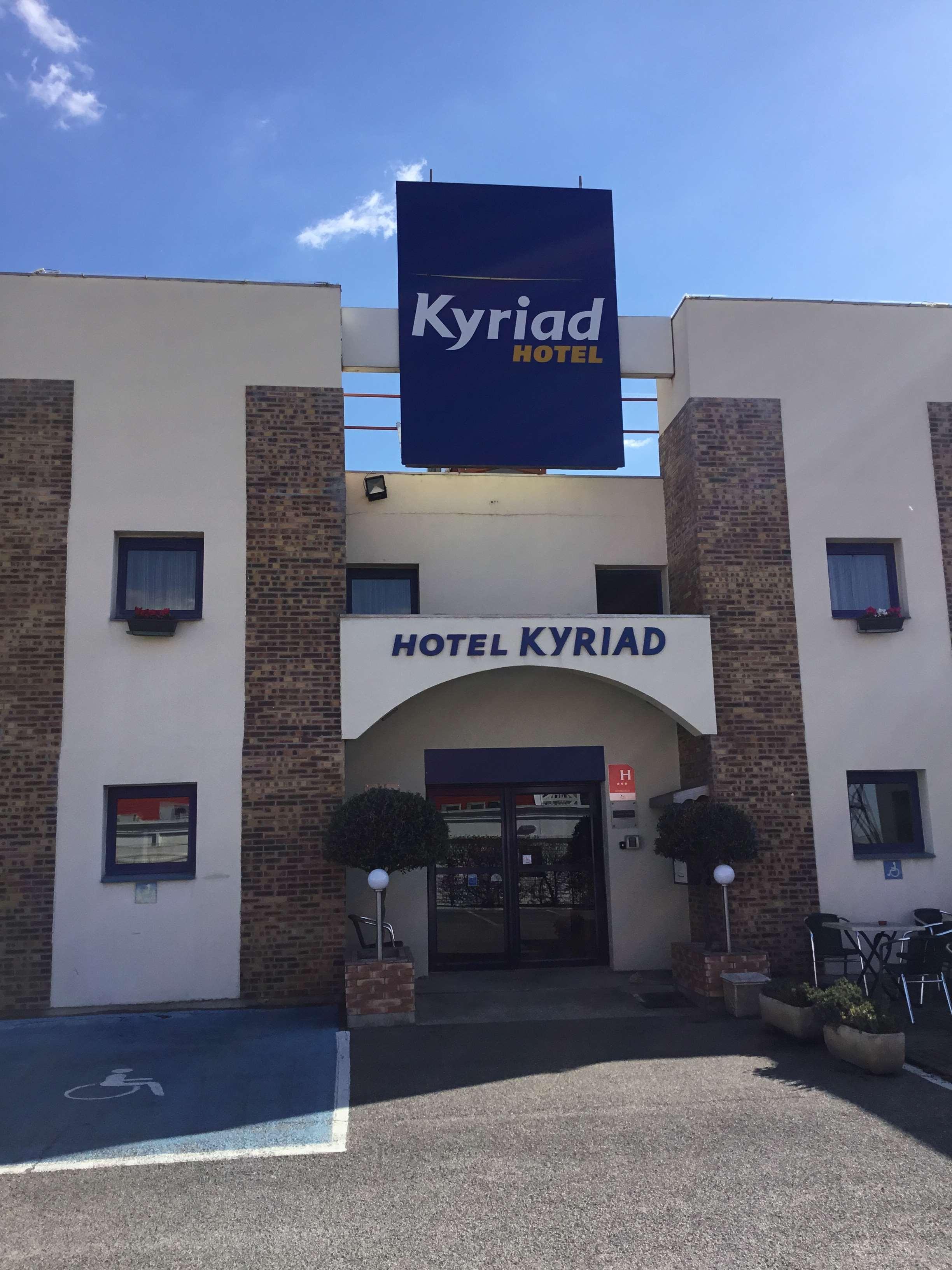 Kyriad Direct Arles Exterior foto